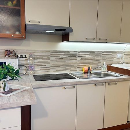 A Casa Di Iole Apartment Фиумичино Екстериор снимка