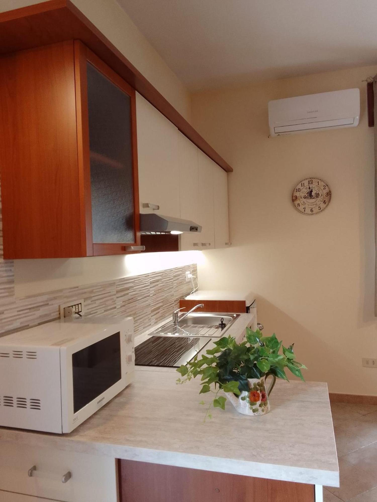 A Casa Di Iole Apartment Фиумичино Екстериор снимка